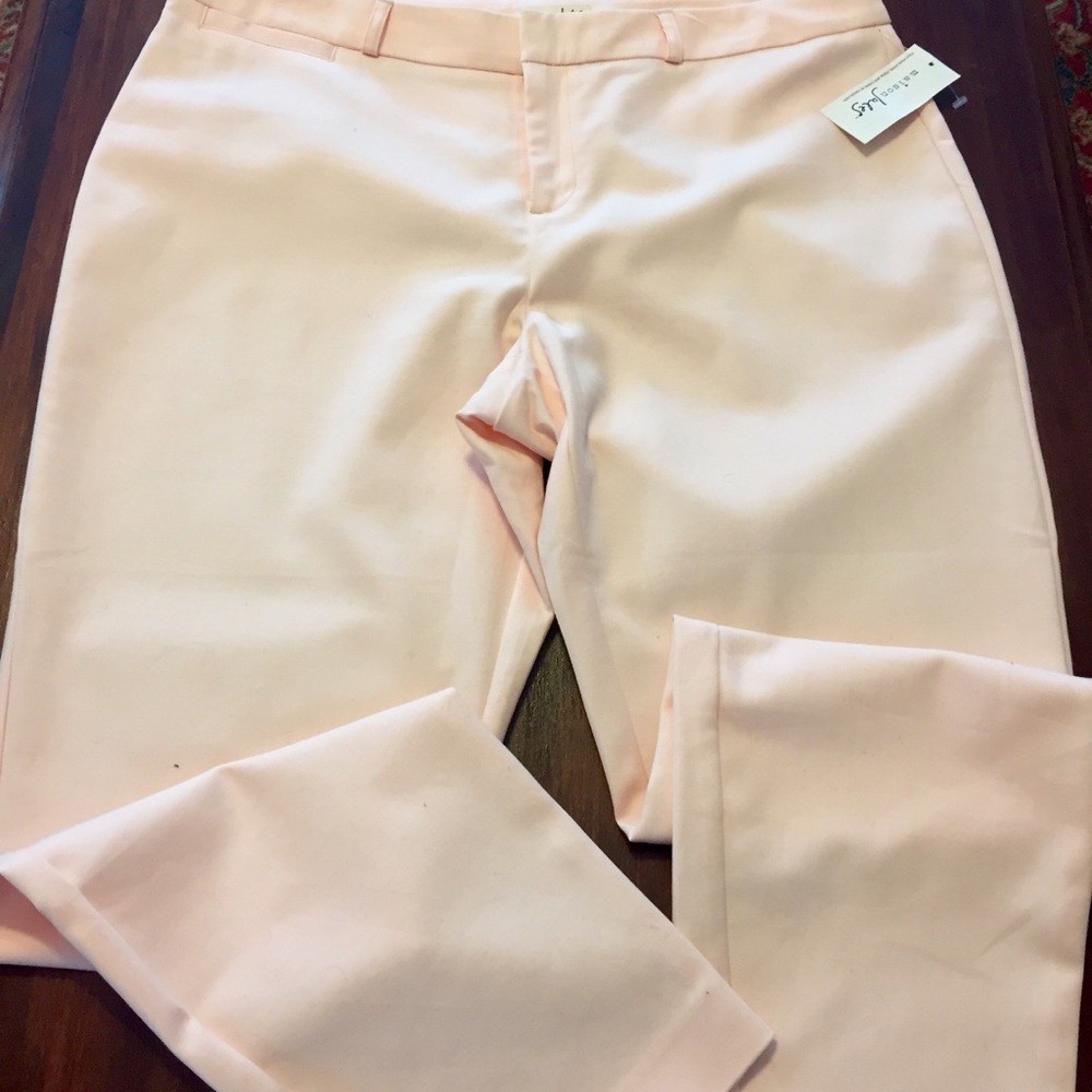 ✨NWT✨Madison Jules Blush Pink Cropped Pants - Picture 4 of 5